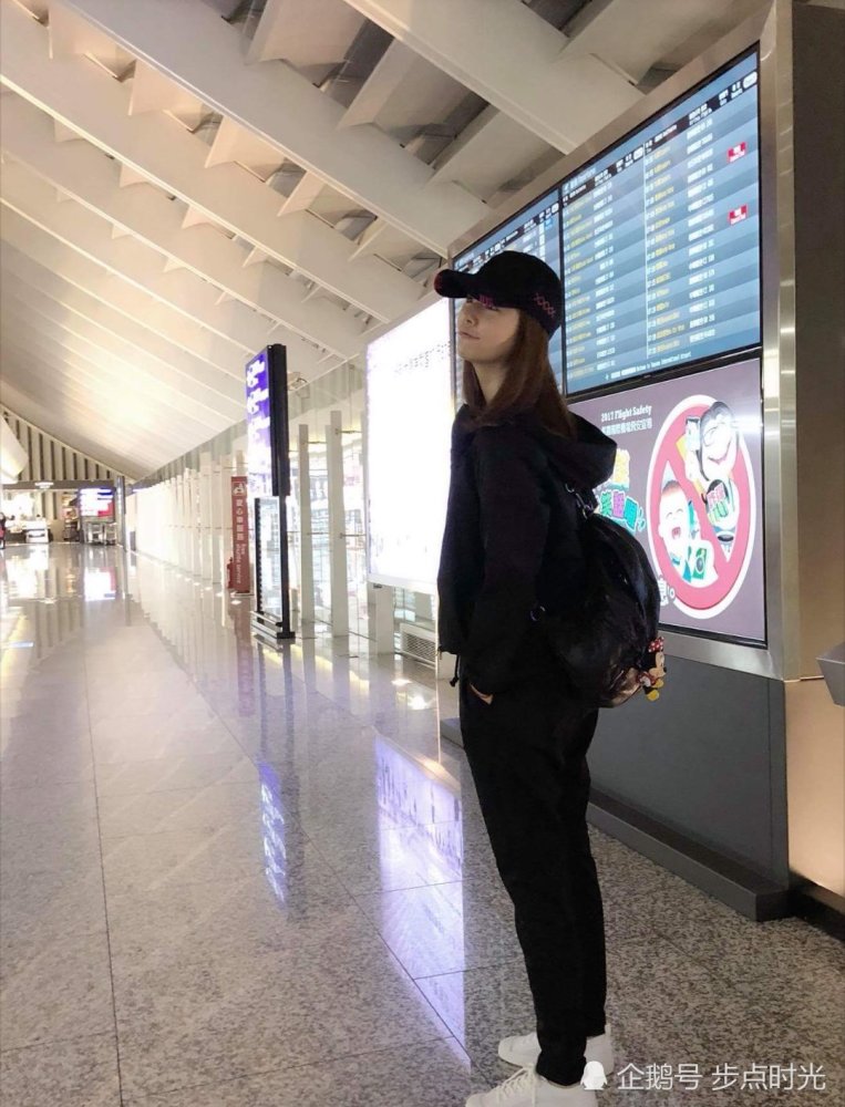 42岁林心如晒素颜卖萌照,少女味十足越活越年轻