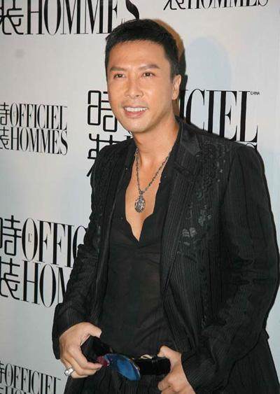 1963年7月27日出生于中国广东,中国香港影视男演员,导演,港片打星