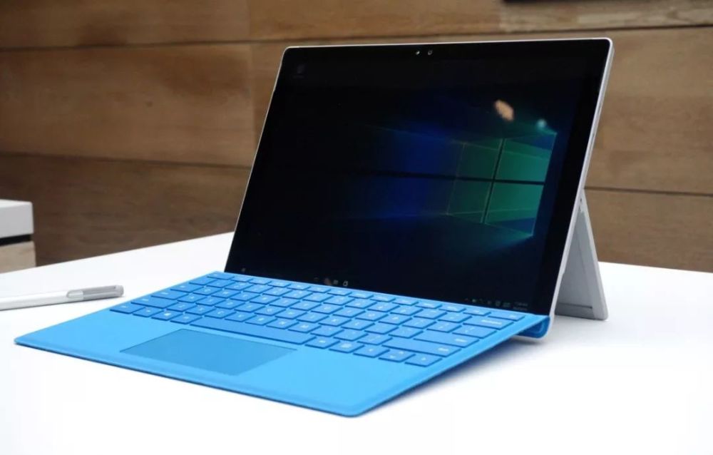 拥有surface Pro 4 的朋友 可免费换新了 Apple Pay 网页版进入中国 Gopro Fusion新机待发 看点快报