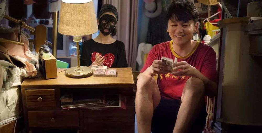 同居女老总_女老总办公室图片