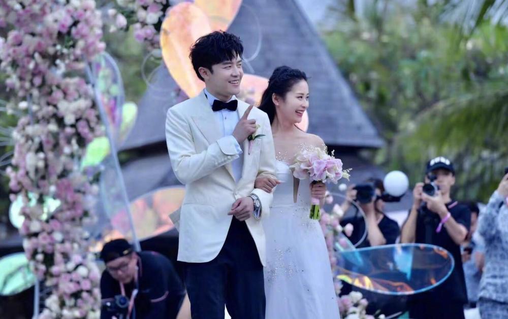 付辛博结婚 井柏然大方送祝福 我们永远是兄弟 祝福你 看点快报