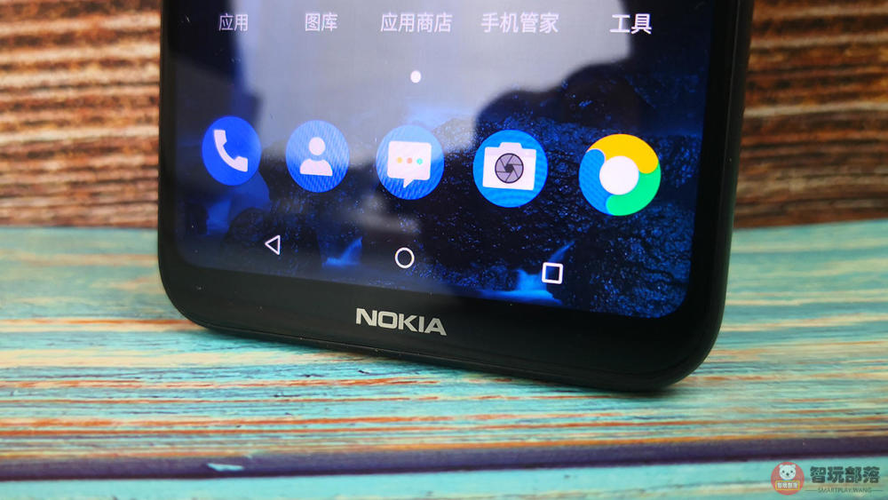 诺基亚x6开箱图赏:5.8英寸全面屏 骁龙636芯片,最低售价1299元