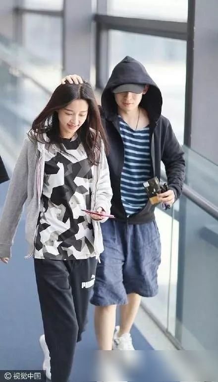 他发微博说希望老婆长点个儿,身高超过自己,附上一张图,孙怡站在他