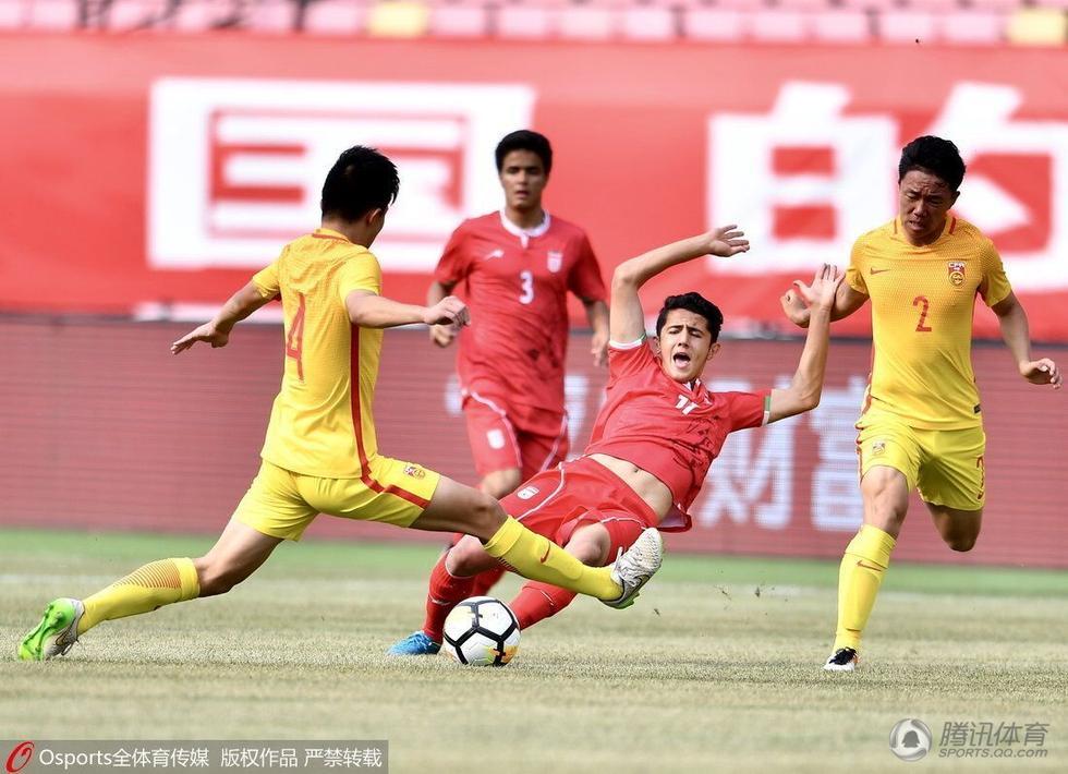 U17国足1-4遭伊朗逆转 对手送乌龙大礼