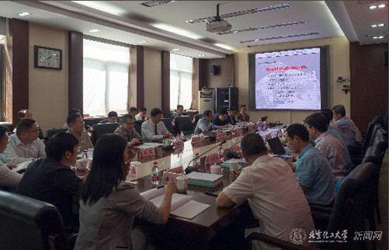 中国终于突破最强碳纤维量产,动摇美国霸权,美