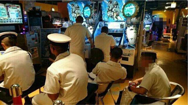企鹅娘吐槽：你最喜欢哪一个奥特曼呢？