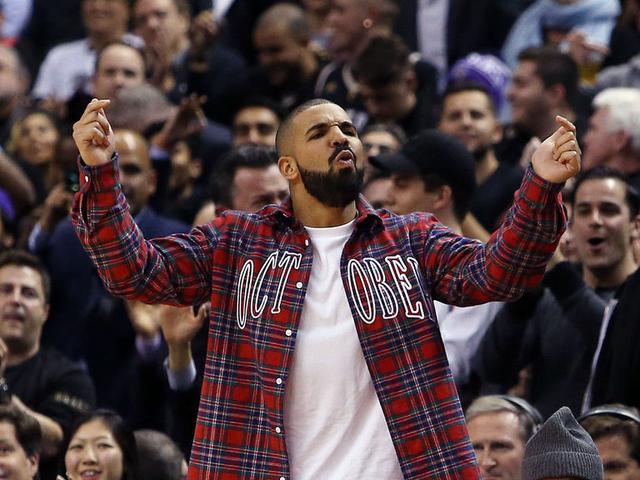 说唱歌手与友人打赌失利 压勇士夺冠丢6万美元