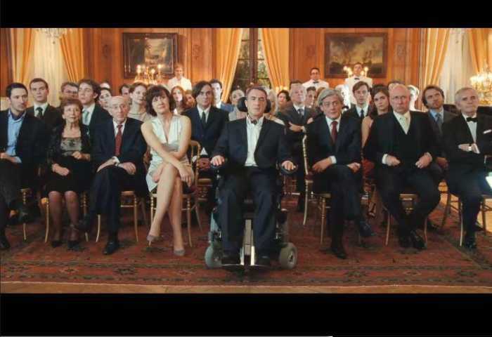 法国电影《触不可及》，相互吸引的灵魂，到底成就了什么?