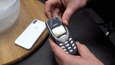 零下196度冰冻测试:诺基亚3310和iphonex谁更强