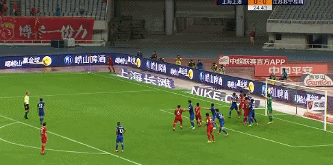 中超-上港2-0苏宁继续领跑 武磊破门奥斯卡传射