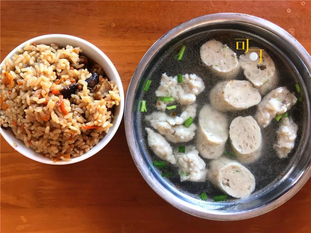泉州的午餐:鱼卷,鱼丸,好吃的咸饭,不能错过的闽南小吃