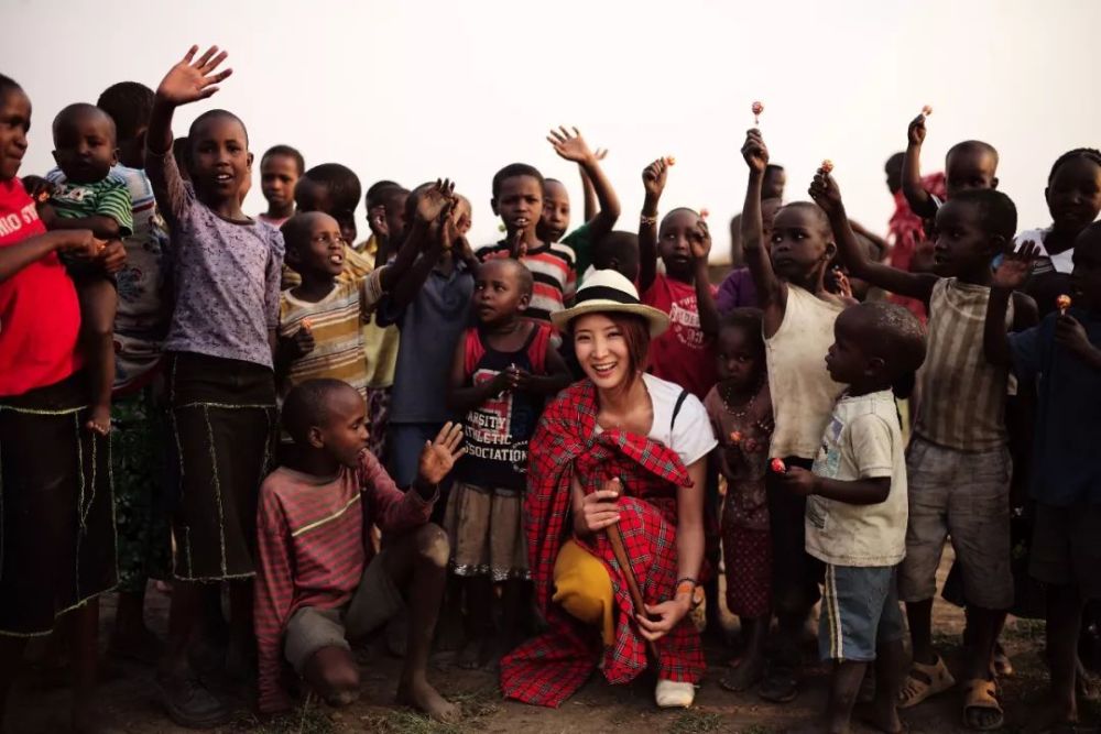 对话蕾拉小姐:只有时间知道,这个环游世界的女