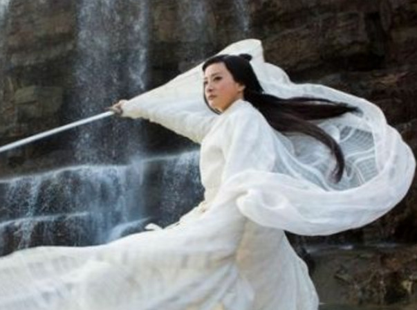 《反派身边的武侠美男子，竟是朝廷第一暗探》