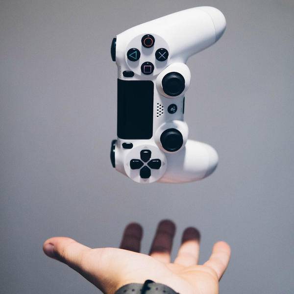 Bilibili娘醒目 索尼将联合B站推出限定版PS4