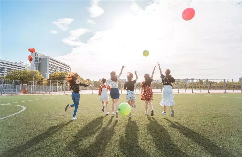 学学这波美哭的毕业照,拍摄必备技能拿走不谢