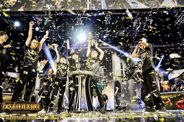 5月25日19时视频直播2018LPL夏季赛分组抽签