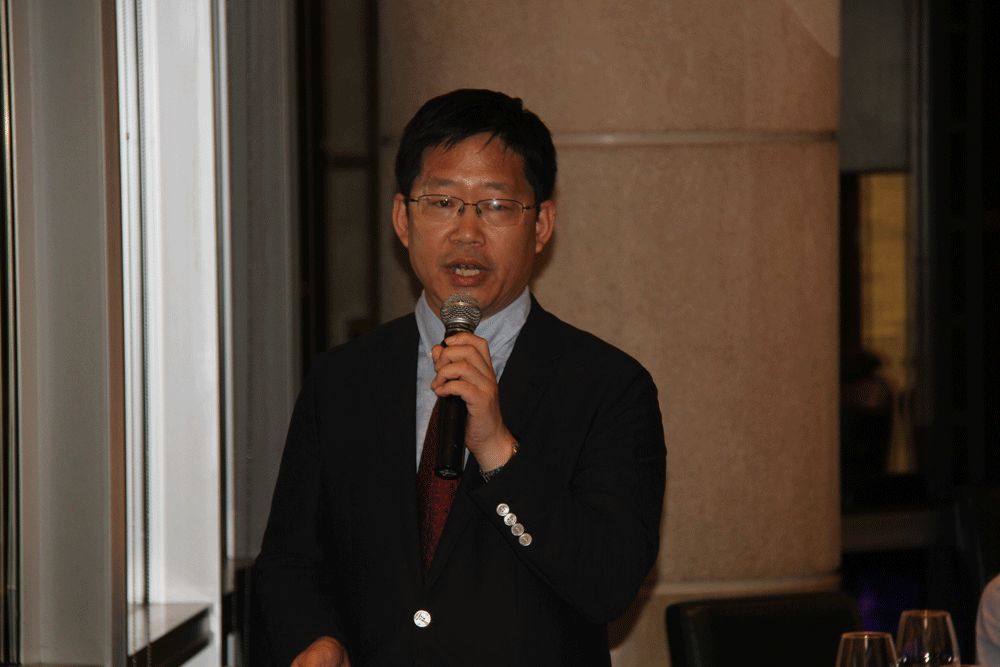 得利斯董事长_奥托阿波卡利斯(2)