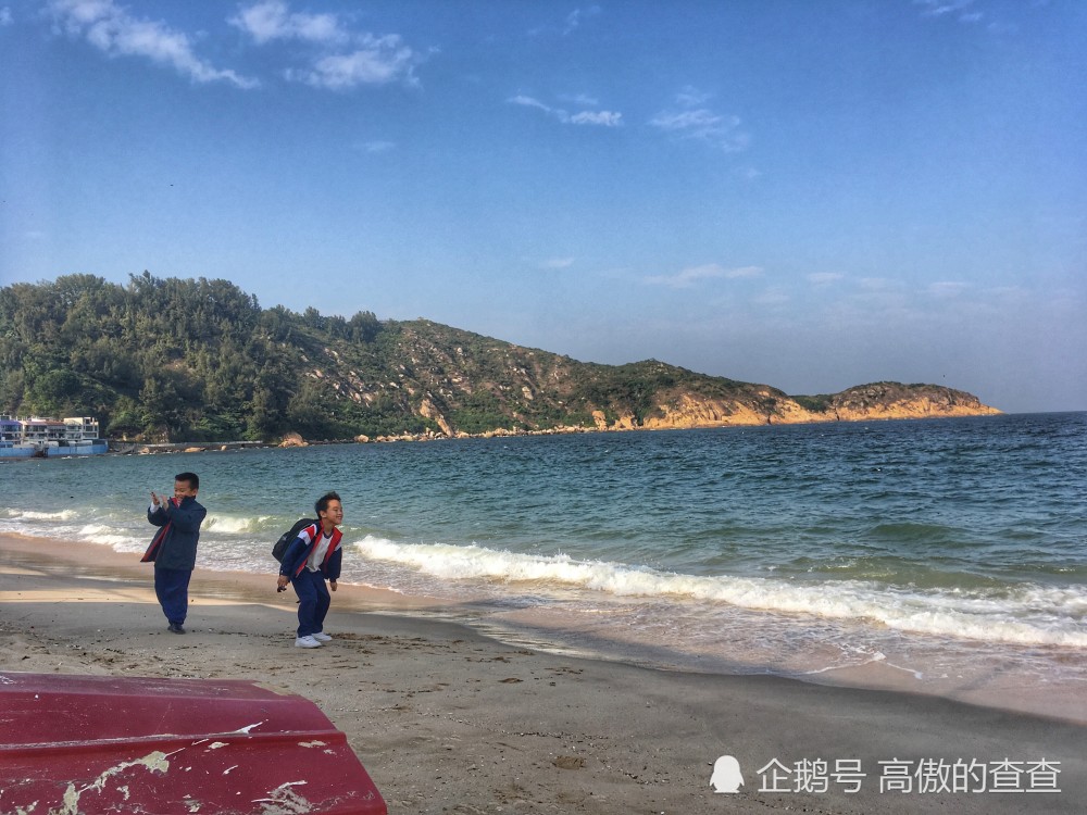 去香港别光顾着买买买 香港电影里的长洲岛和大屿山 风景都很美 看点快报