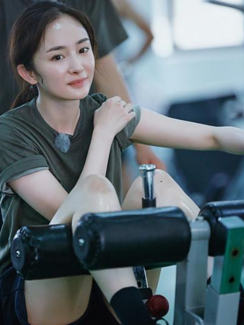 杨幂健身照,赵丽颖健身照,袁姗姗健身照,网友:和