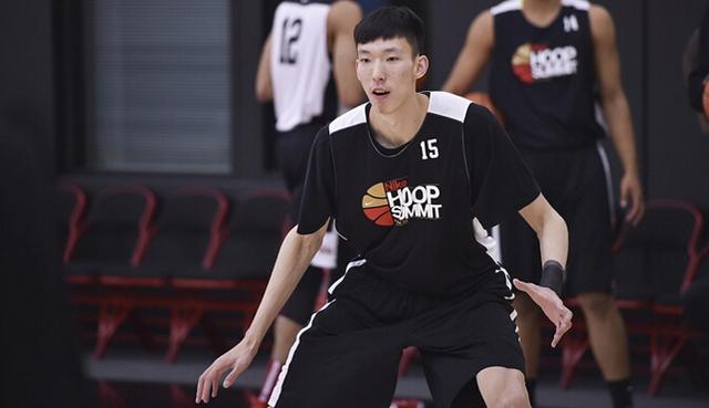 解读周琦:少小离家洗衣服受重伤 15岁征服世界