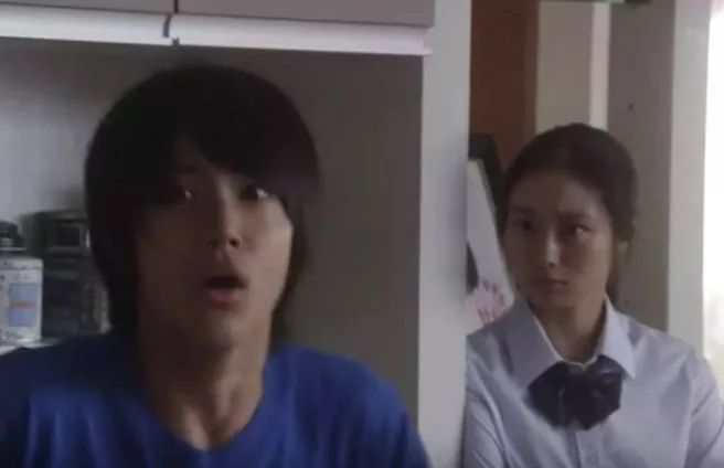 能在 死侍2 演yukio 忽那汐里绝对是个有故事的 女同学 看点快报