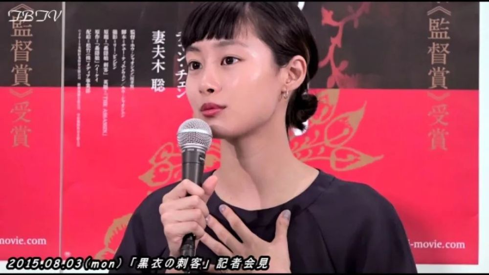 能在 死侍2 演yukio 忽那汐里绝对是个有故事的 女同学 看点快报