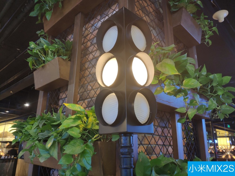 拍照到底怎么样? 一加6对比小米MIX2S\/坚果R