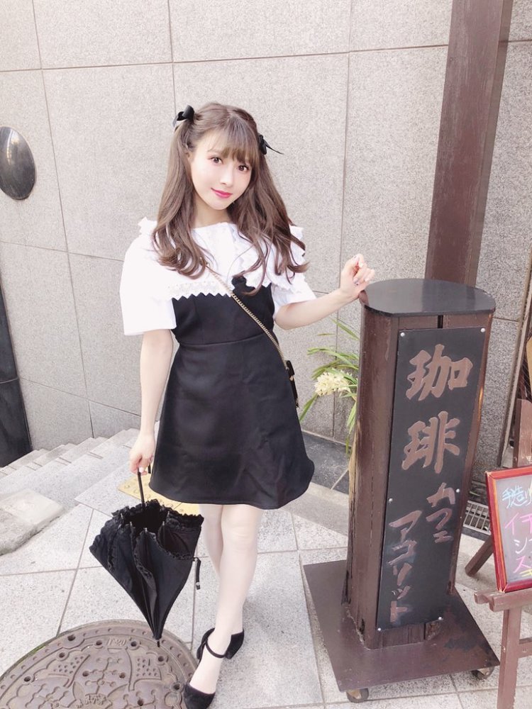 岛国COSER跑到韩国 用700万日元整成大美女