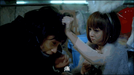 冰箱姐GIF精选：主人不要！你这姿势不对，不是这样啊！