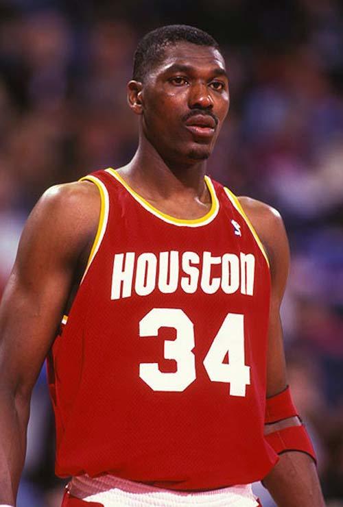 nba历史六大身披34号球衣的球星:现役一人上榜,第一引