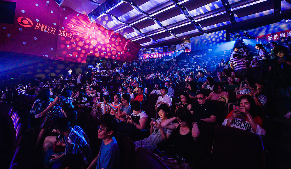 腾讯娱乐星空演讲 听王凯柳岩聊人生