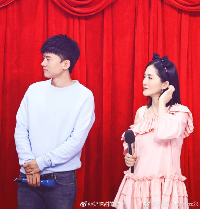 谢娜偷穿张杰格子衬衫,上围激增崩开纽扣,小肚