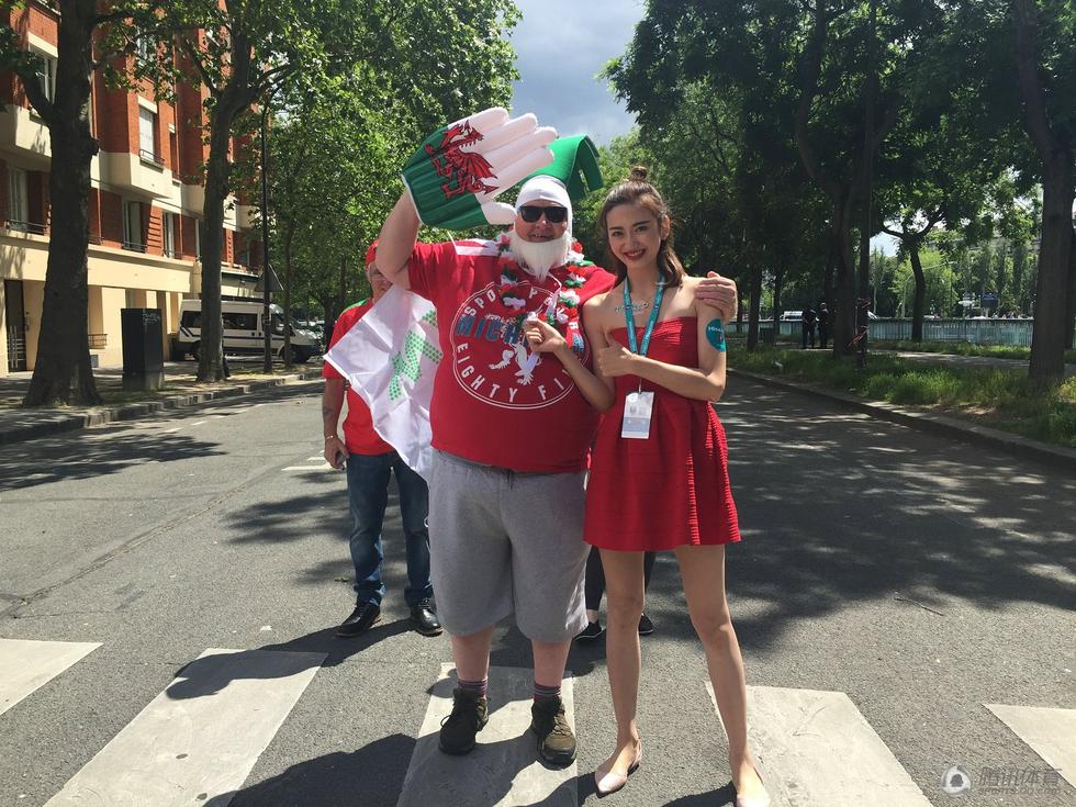 神还原!欧洲杯宝贝COS贝尔C罗