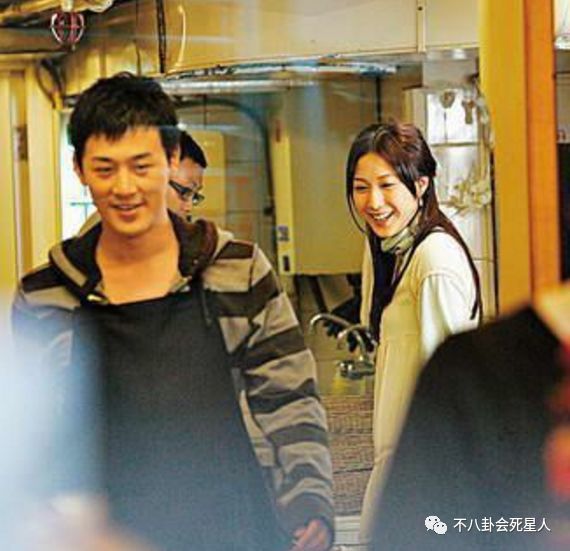 Tvb五小花现状:有人疑整容有人嫁丑老公,她离