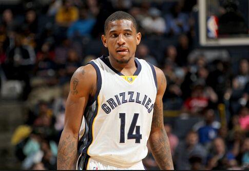 灰熊裁掉上赛季临时工 为签王哲林腾出空间?