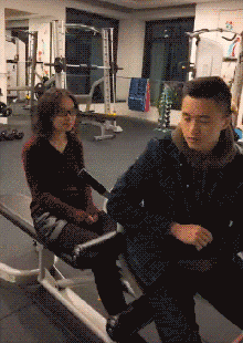 搞笑gif:就问你服不服,这个设计师真是没谁了,竟然还有人买