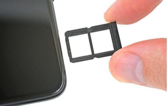 谦虚了?一加6防水性比官方宣称的要更好