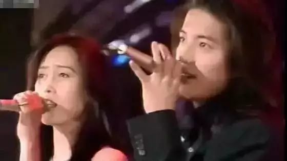15岁出道 她就是父母巅峰颜值的MIX版