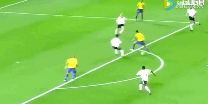 2002年世界杯决赛-巴西2-0德国,罗纳尔多独进两球
