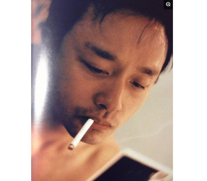 张国荣抽烟照片合集,真的太帅了,永远风华绝代的哥哥