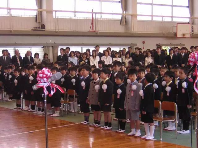 学区房！用穷人的钱养富人的娃？
