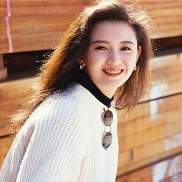 53岁仍未嫁，曾比范冰冰还美，被富豪独宠6年，如今成这样