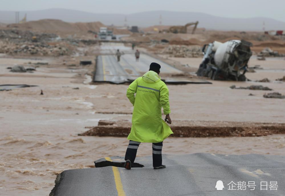 这个阿拉伯国家一周降雨量等同过去三年,沙漠