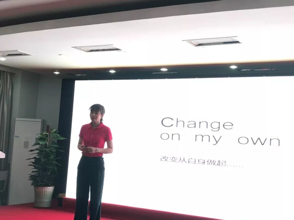 市西南工程学校国际水平建筑装饰专业教学改