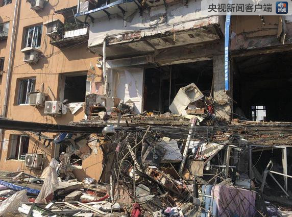 沈阳一居民楼发生燃气爆炸 3名被困者无生命体