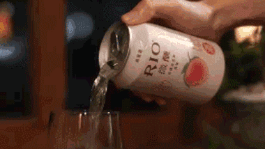 蛋糕是半成品,你的微笑赋予它完整