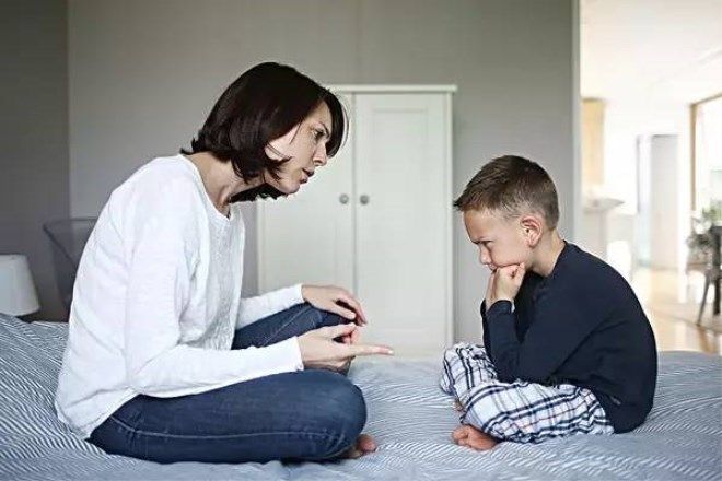 幼儿园中班教案怎么写_中班幼儿语言教案_幼儿中班故事教案