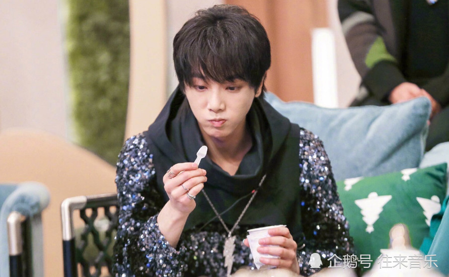 华晨宇又一歌曲火遍抖音!因这一细节备受争议
