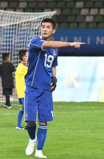 杨幂上跑男不忘带张云龙,跟baby几乎无交流,网