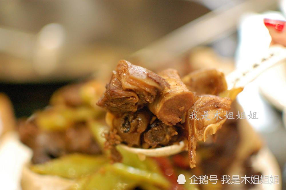 陕北人吃羊肉硬到害怕,一桌全羊宴一千多,吃到